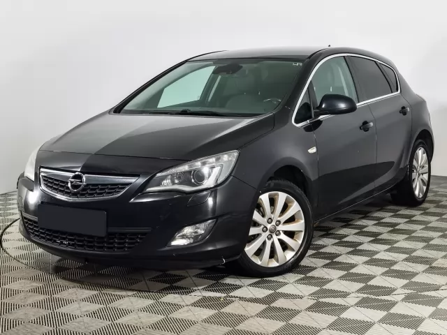Opel Astra 2011