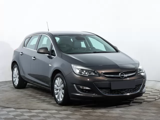 Opel Astra 2014
