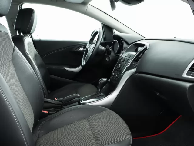 Opel Astra 2014