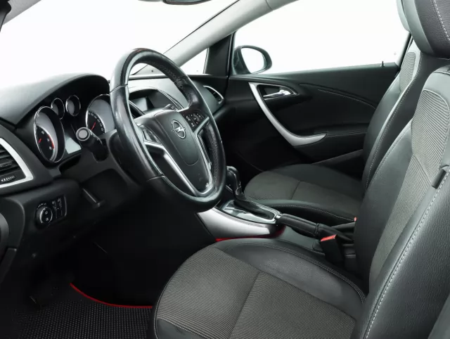 Opel Astra 2014