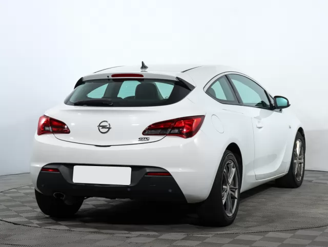Opel Astra 2014