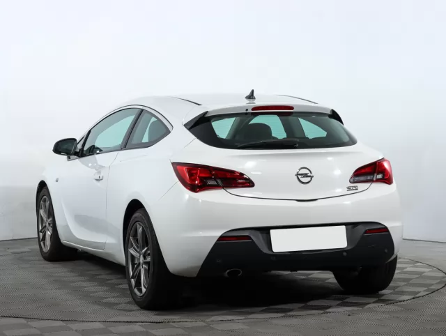Opel Astra 2014