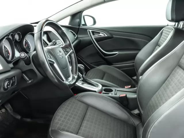 Opel Astra 2014