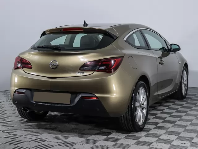 Opel Astra 2014