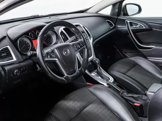 Opel Astra 2014