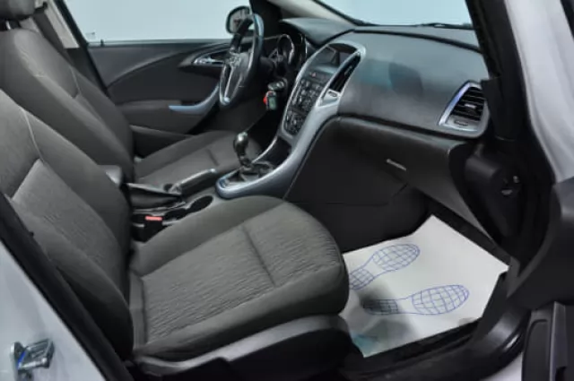 Opel Astra 2014