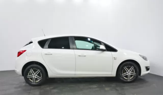 Opel Astra 2014