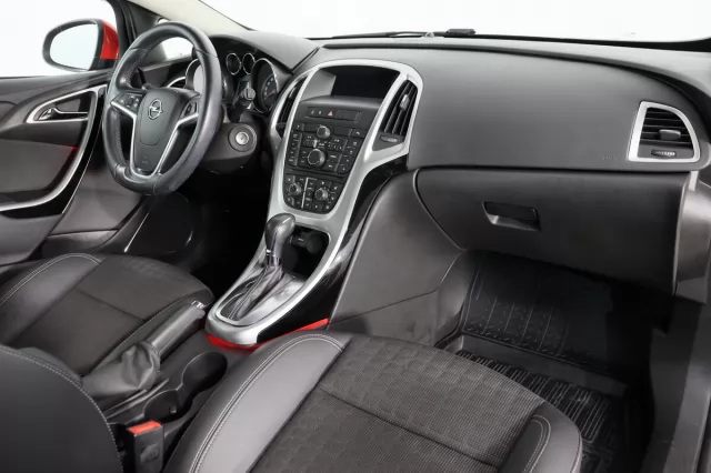 Opel Astra 2014