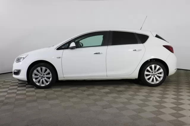 Opel Astra 2014