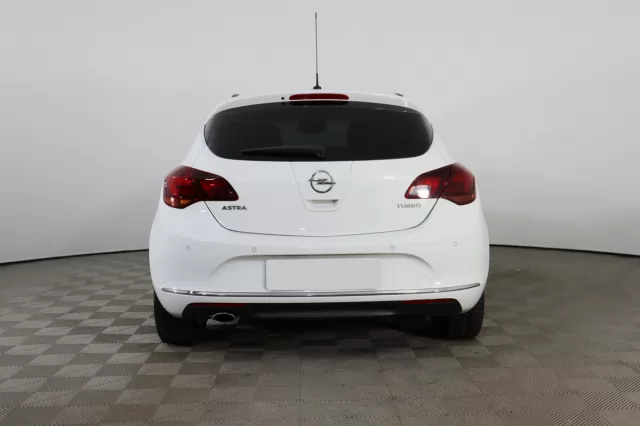 Opel Astra 2014
