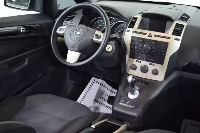 Opel Zafira 2011