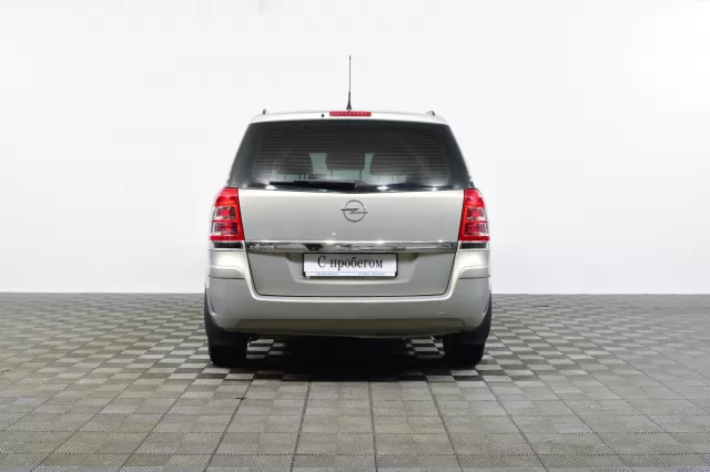 Opel Zafira 2011