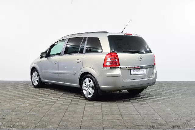 Opel Zafira 2011