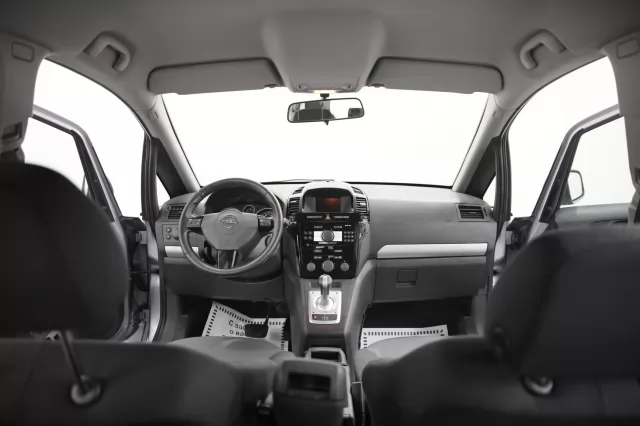 Opel Zafira 2011