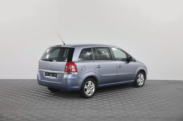 Opel Zafira 2011