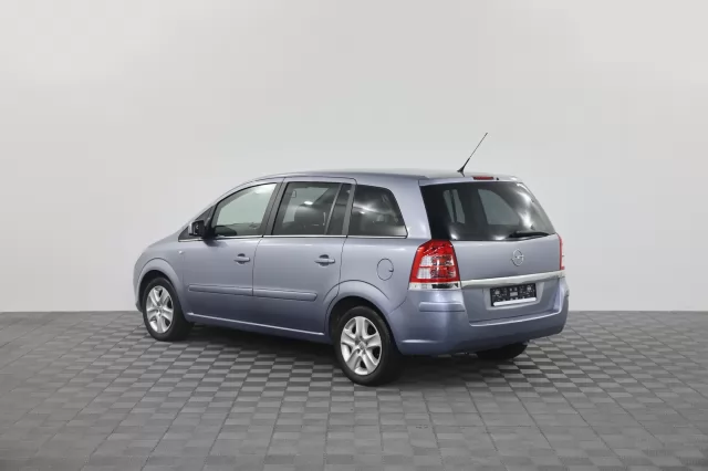 Opel Zafira 2011