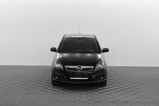 Opel Zafira 2011