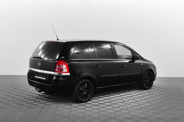Opel Zafira 2011