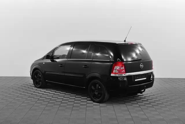 Opel Zafira 2011
