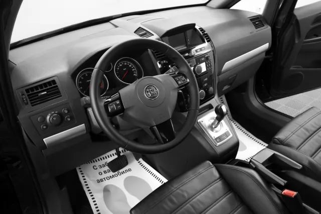 Opel Zafira 2011