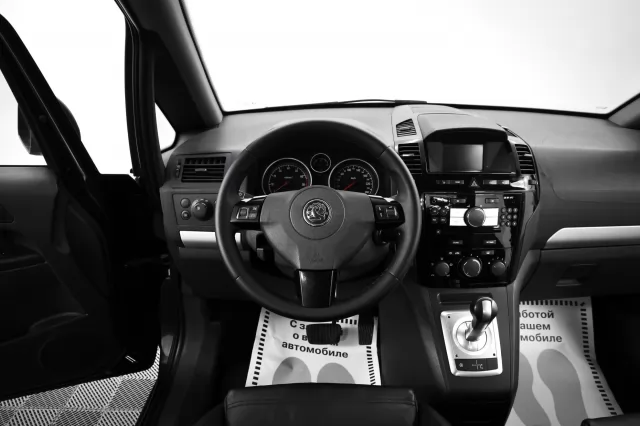 Opel Zafira 2011