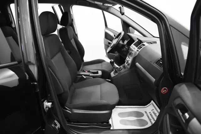 Opel Zafira 2011