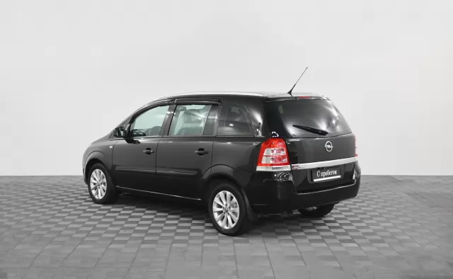 Opel Zafira 2011