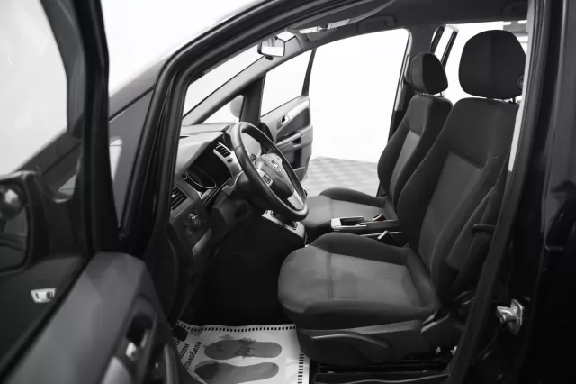 Opel Zafira 2011