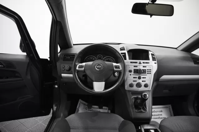 Opel Zafira 2011