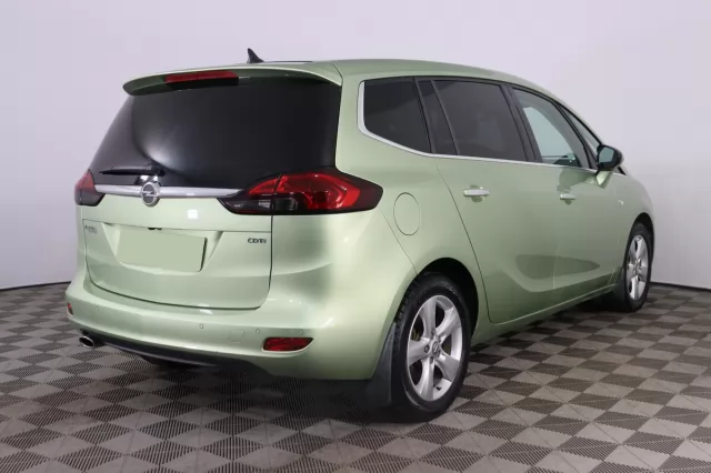 Opel Zafira 2012