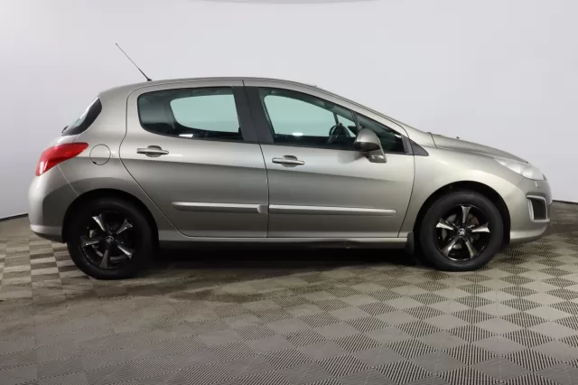 Peugeot 308 2010