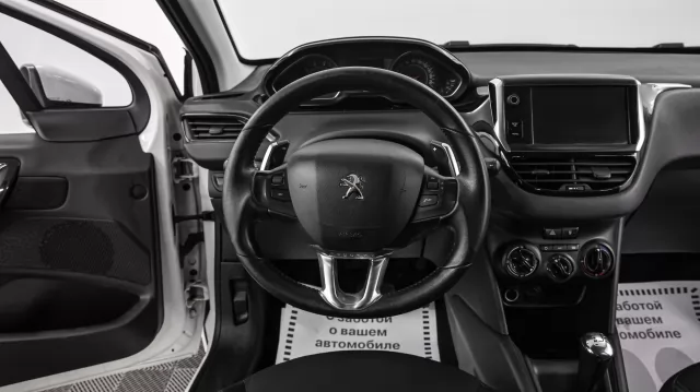 Peugeot 208 2013