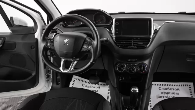 Peugeot 208 2013