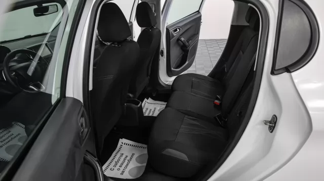 Peugeot 208 2013