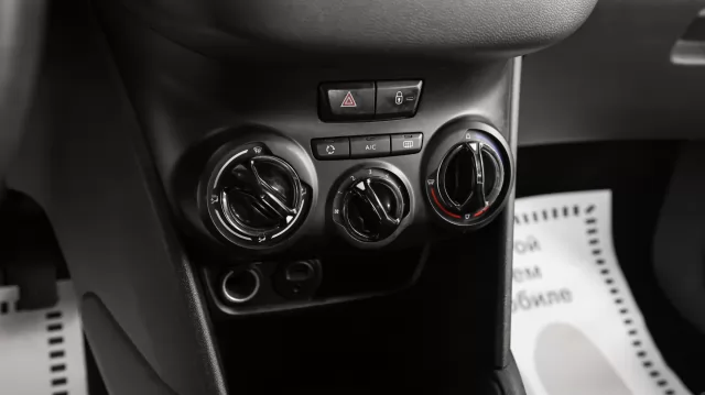Peugeot 208 2013