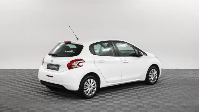 Peugeot 208 2013