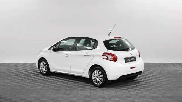 Peugeot 208 2013