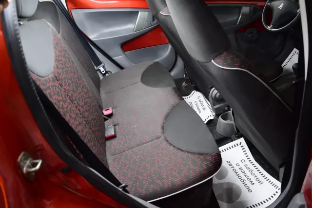Peugeot 107 2011