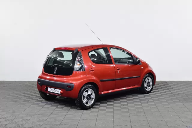 Peugeot 107 2011