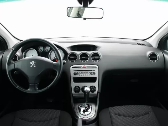Peugeot 408 2013