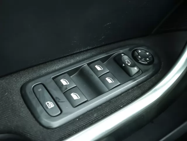 Peugeot 408 2013