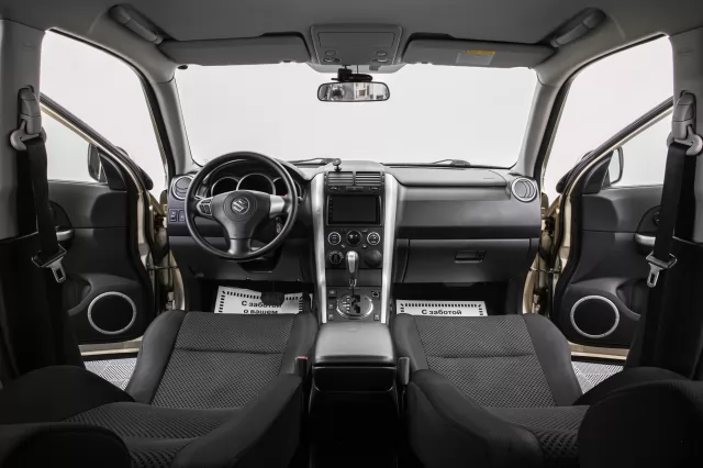 Suzuki Grand Vitara 2012