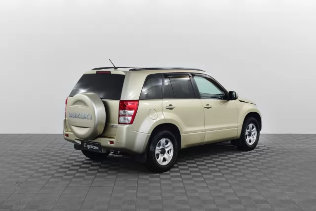 Suzuki Grand Vitara 2012