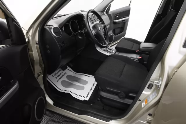 Suzuki Grand Vitara 2012