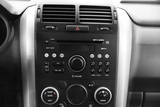 Suzuki Grand Vitara 2012