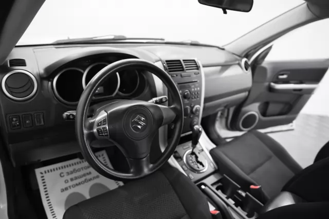 Suzuki Grand Vitara 2012