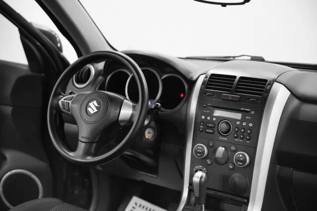 Suzuki Grand Vitara 2012