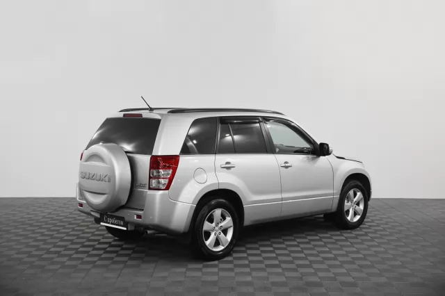 Suzuki Grand Vitara 2012