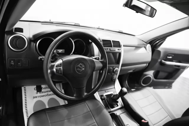 Suzuki Grand Vitara 2012