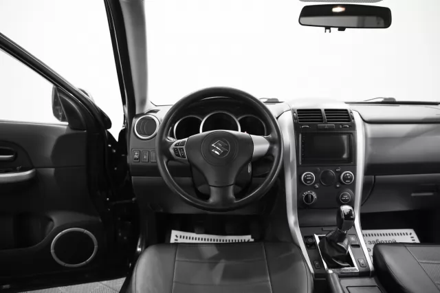 Suzuki Grand Vitara 2012